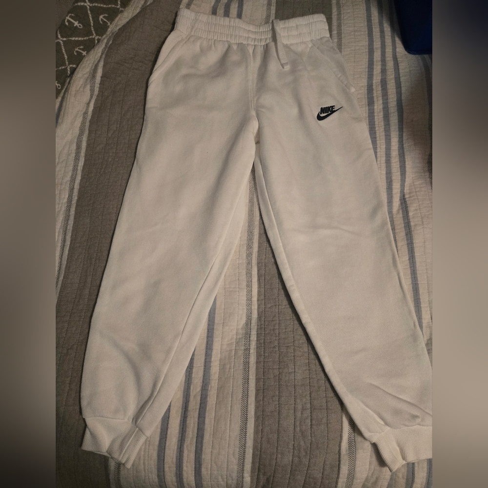 Nike Sportswear Club Fleece joggers.  Big kids size medium.. NWOT